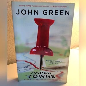 Paper Towns by John Green Paperback Excellent Condition